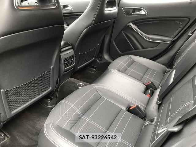 Mercedes Benz GLA-CLASS 2014-10 7618025-15