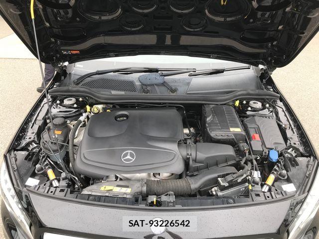 Mercedes Benz GLA-CLASS 2014-10 7618025-29