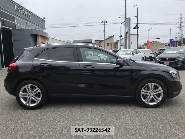 Mercedes Benz GLA-CLASS 2014-10 7618025-5