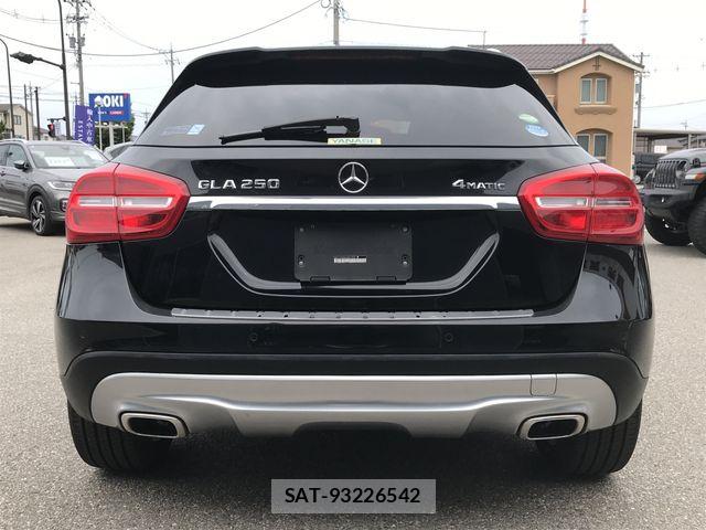 Mercedes Benz GLA-CLASS 2014-10 7618025-6
