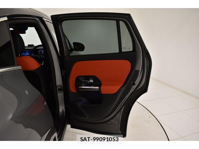 Mercedes Benz GLA-CLASS 2025-11 7618019-13