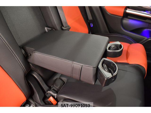 Mercedes Benz GLA-CLASS 2025-11 7618019-16