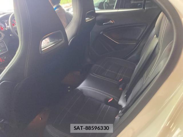 Mercedes Benz GLA-CLASS 2016-11 7618024-9