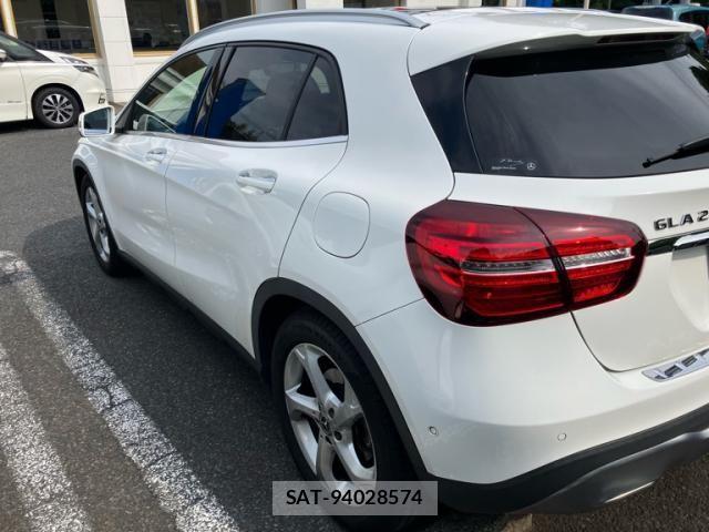 Mercedes Benz GLA-CLASS 2019-07 7618023-2