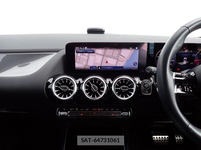 Mercedes Benz GLA-CLASS 2023-11 7725567-14