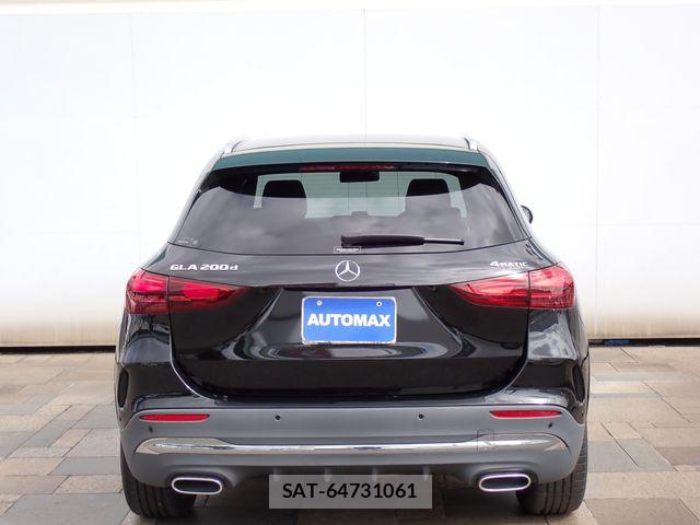 Mercedes Benz GLA-CLASS 2023-11 7725567-5