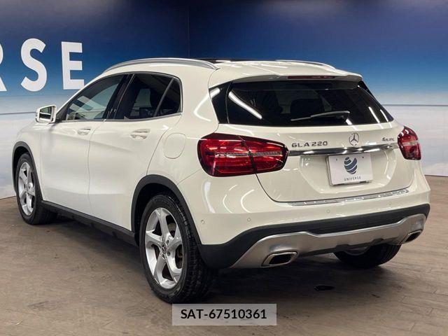 Mercedes Benz GLA-CLASS 2018-03 7725577-17