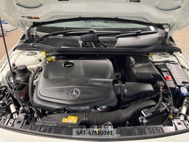 Mercedes Benz GLA-CLASS 2018-03 7725577-18