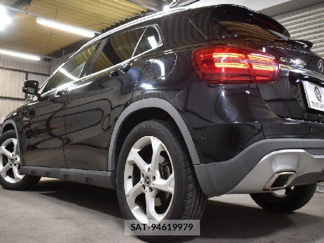 Mercedes Benz GLA-CLASS 2017-07 7725571-23