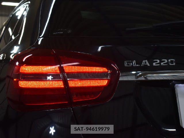 Mercedes Benz GLA-CLASS 2017-07 7725571-26