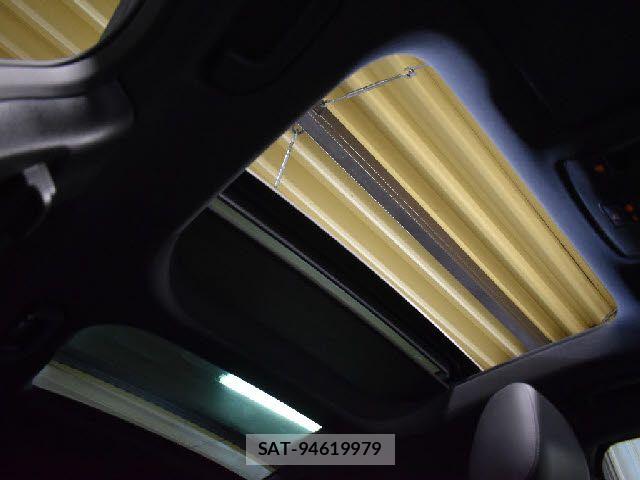 Mercedes Benz GLA-CLASS 2017-07 7725571-4