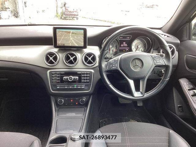 Mercedes Benz GLA-CLASS 2015-06 7725576-1