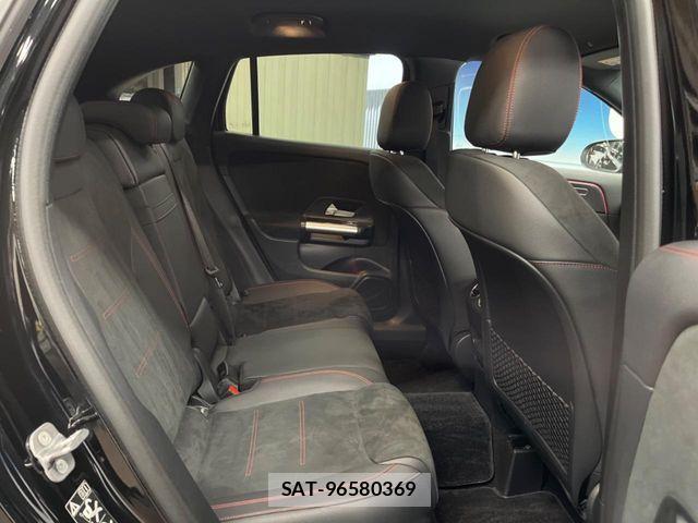 Mercedes Benz GLA-CLASS 2024-10 7725566-9