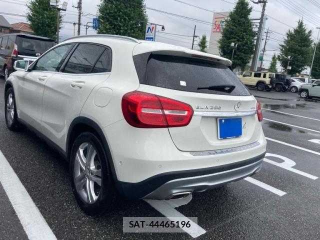 Mercedes Benz GLA-CLASS 2014-07 7725579-4