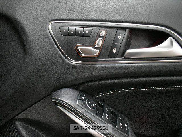 Mercedes Benz GLA-CLASS 2017-09 7725570-12