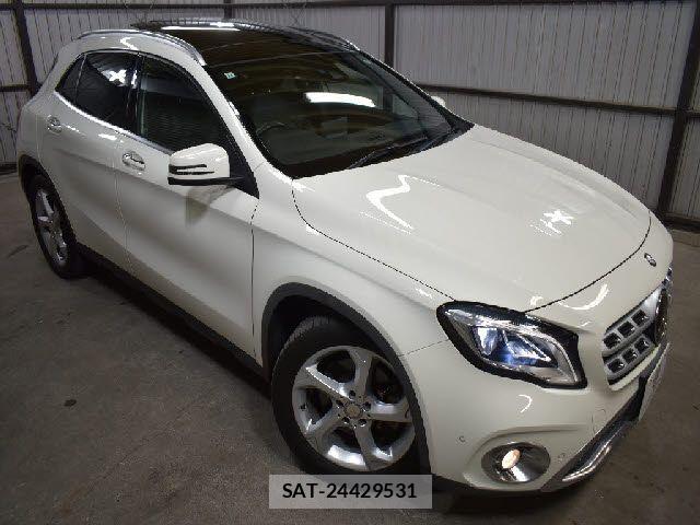 Mercedes Benz GLA-CLASS 2017-09 7725570-22