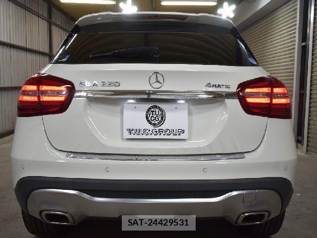 Mercedes Benz GLA-CLASS 2017-09 7725570-28