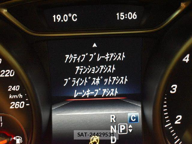 Mercedes Benz GLA-CLASS 2017-09 7725570-6