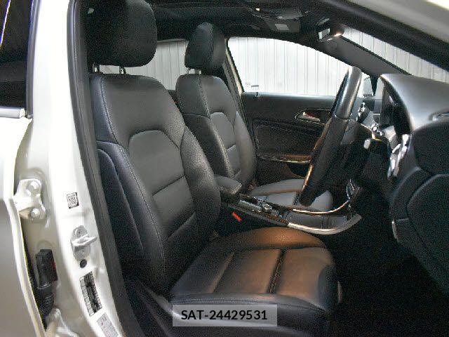 Mercedes Benz GLA-CLASS 2017-09 7725570-7