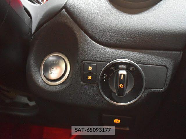 Mercedes Benz GLA-CLASS 2017-09 7877718-3