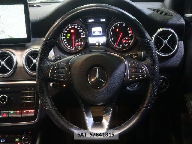 Mercedes Benz GLA-CLASS 2019-01 7877716-26