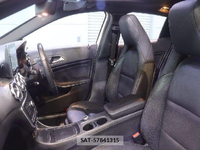 Mercedes Benz GLA-CLASS 2019-01 7877716-28