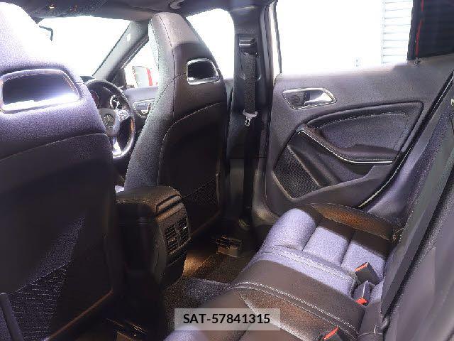 Mercedes Benz GLA-CLASS 2019-01 7877716-29