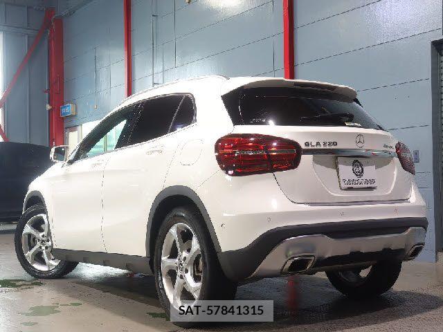 Mercedes Benz GLA-CLASS 2019-01 7877716-3