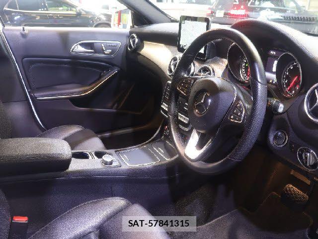 Mercedes Benz GLA-CLASS 2019-01 7877716-6