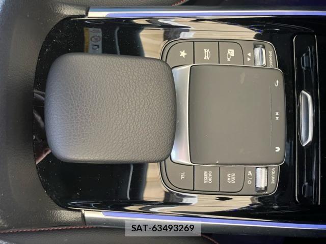 Mercedes Benz GLA-CLASS 2022-10 7877717-25