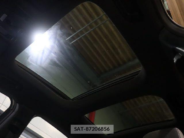 Mercedes Benz GLA-CLASS 2018-06 7877719-12