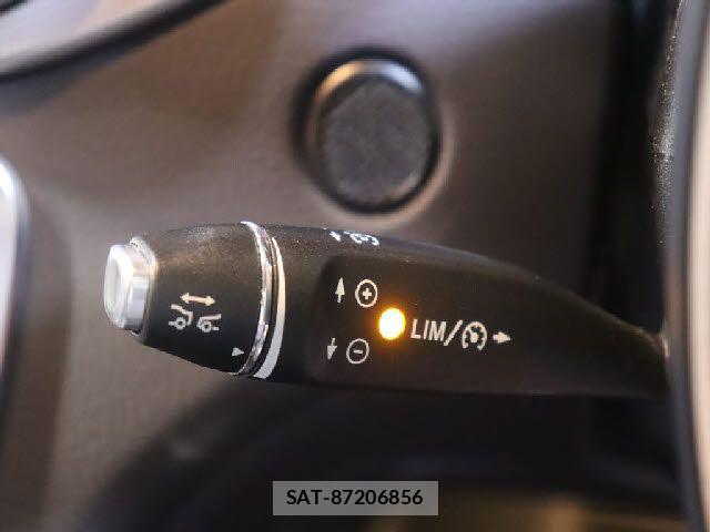 Mercedes Benz GLA-CLASS 2018-06 7877719-14