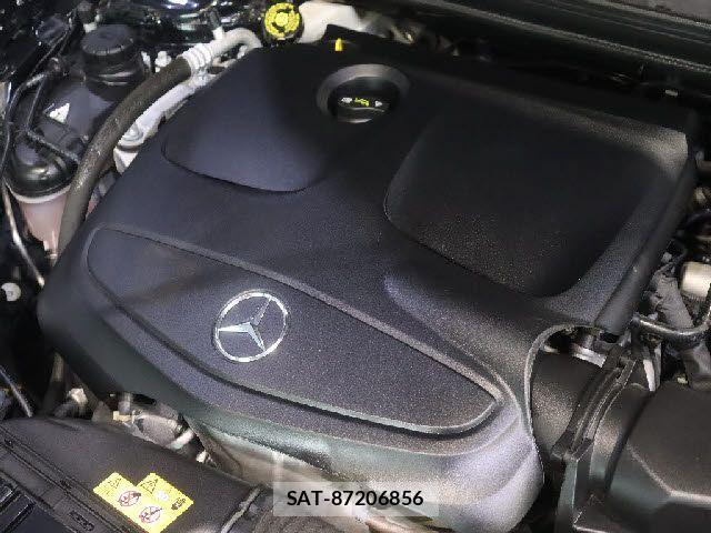 Mercedes Benz GLA-CLASS 2018-06 7877719-17