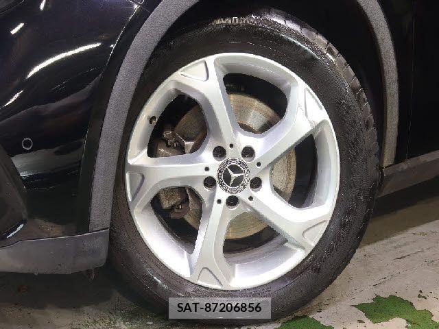 Mercedes Benz GLA-CLASS 2018-06 7877719-18
