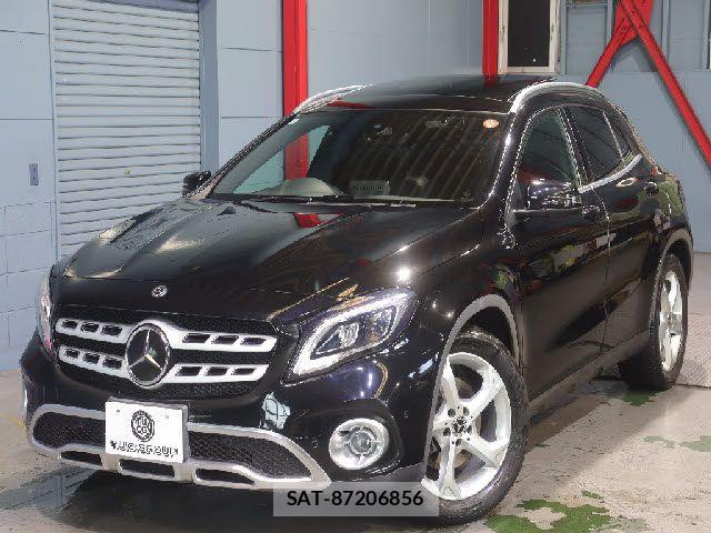 Mercedes Benz GLA-CLASS 2018-06 7877719-20