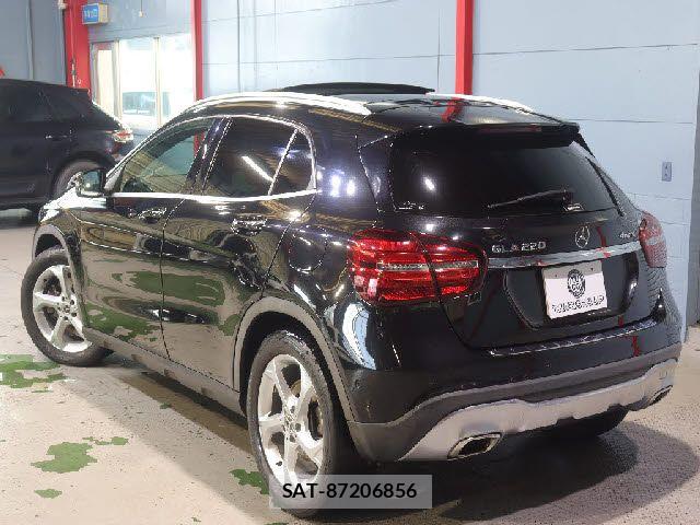 Mercedes Benz GLA-CLASS 2018-06 7877719-21