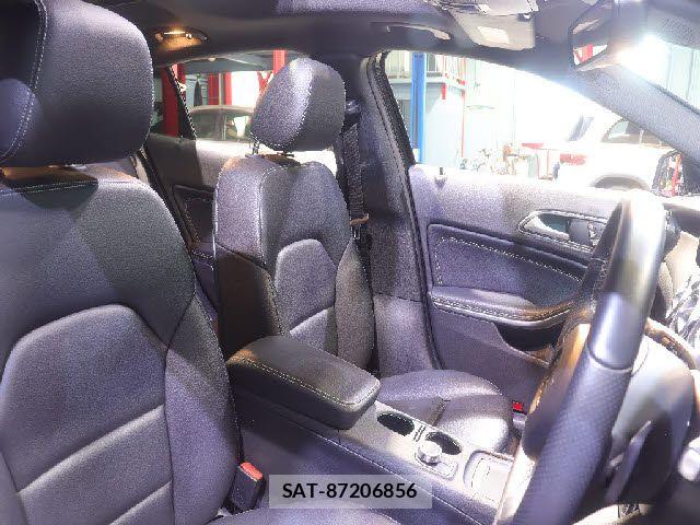 Mercedes Benz GLA-CLASS 2018-06 7877719-27