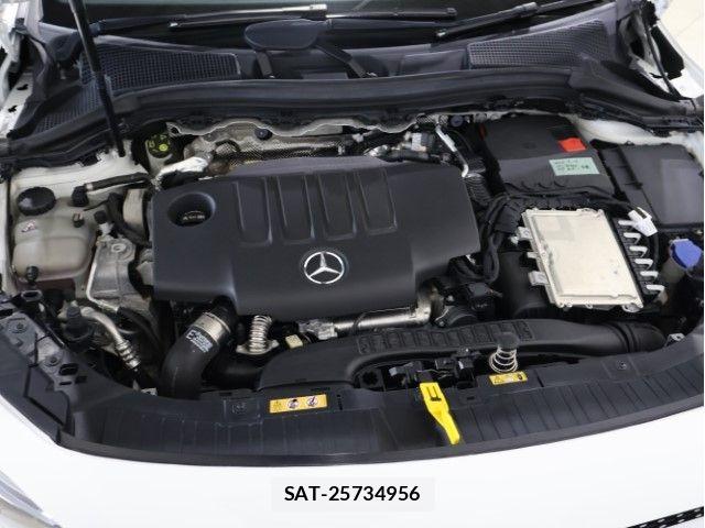 Mercedes Benz GLA-CLASS 2021-05 7877715-18