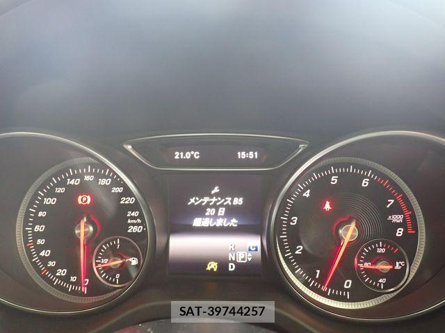 Mercedes Benz GLA-CLASS 2018-06 7877706-11