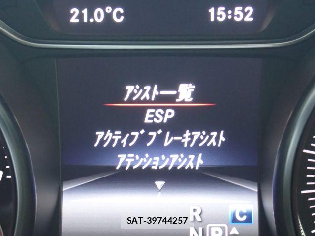 Mercedes Benz GLA-CLASS 2018-06 7877706-16