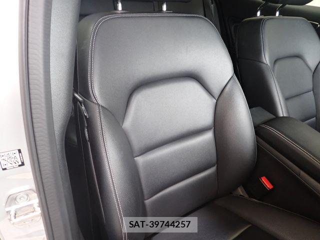 Mercedes Benz GLA-CLASS 2018-06 7877706-22