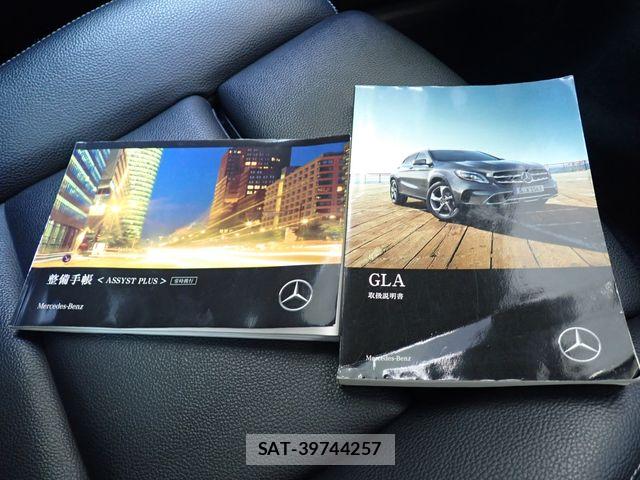 Mercedes Benz GLA-CLASS 2018-06 7877706-27