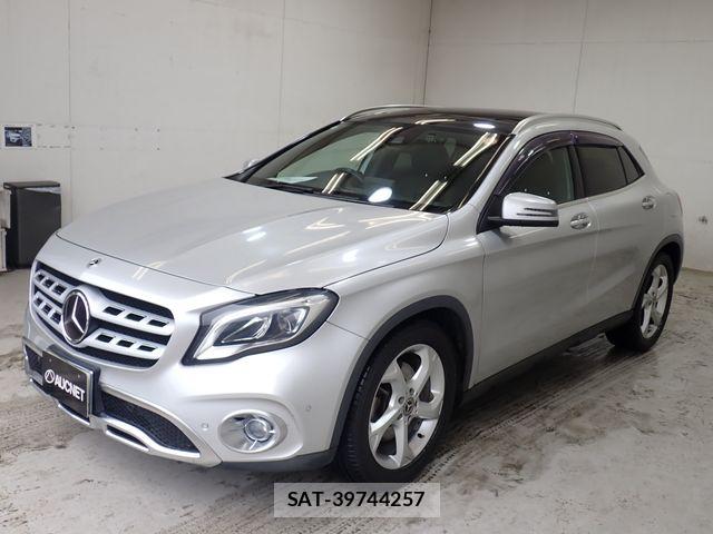 Mercedes Benz GLA-CLASS 2018-06 7877706-5