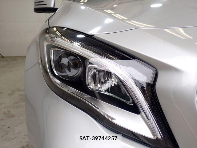 Mercedes Benz GLA-CLASS 2018-06 7877706-7