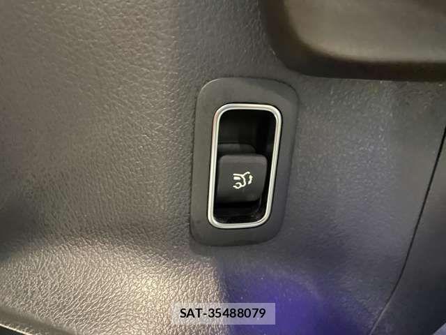 Mercedes Benz GLA-CLASS 2023-10 7902936-17