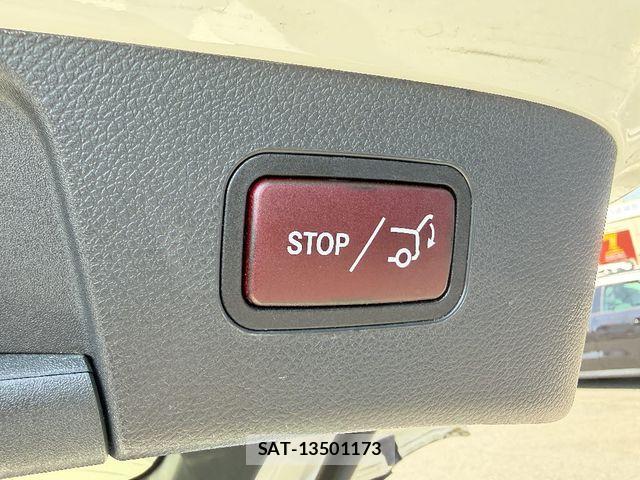 Mercedes Benz GLA-CLASS 2017-09 7979960-13