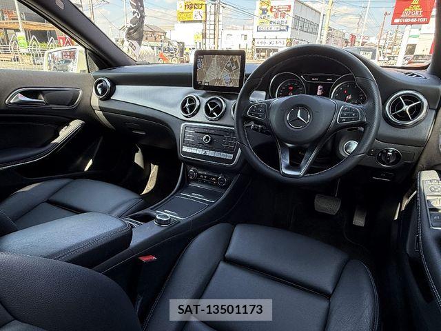 Mercedes Benz GLA-CLASS 2017-09 7979960-14