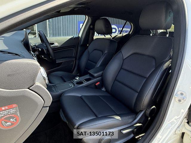 Mercedes Benz GLA-CLASS 2017-09 7979960-4