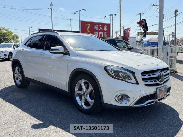 Mercedes Benz GLA-CLASS 2017-09 7979960-7