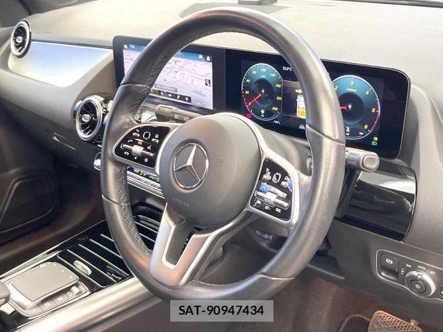 Mercedes Benz GLA-CLASS 2021-05 7979956-11
